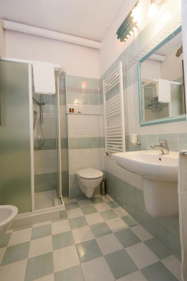 טמפיו פאוזניה Al Vecchio Corso B&B מראה חיצוני תמונה