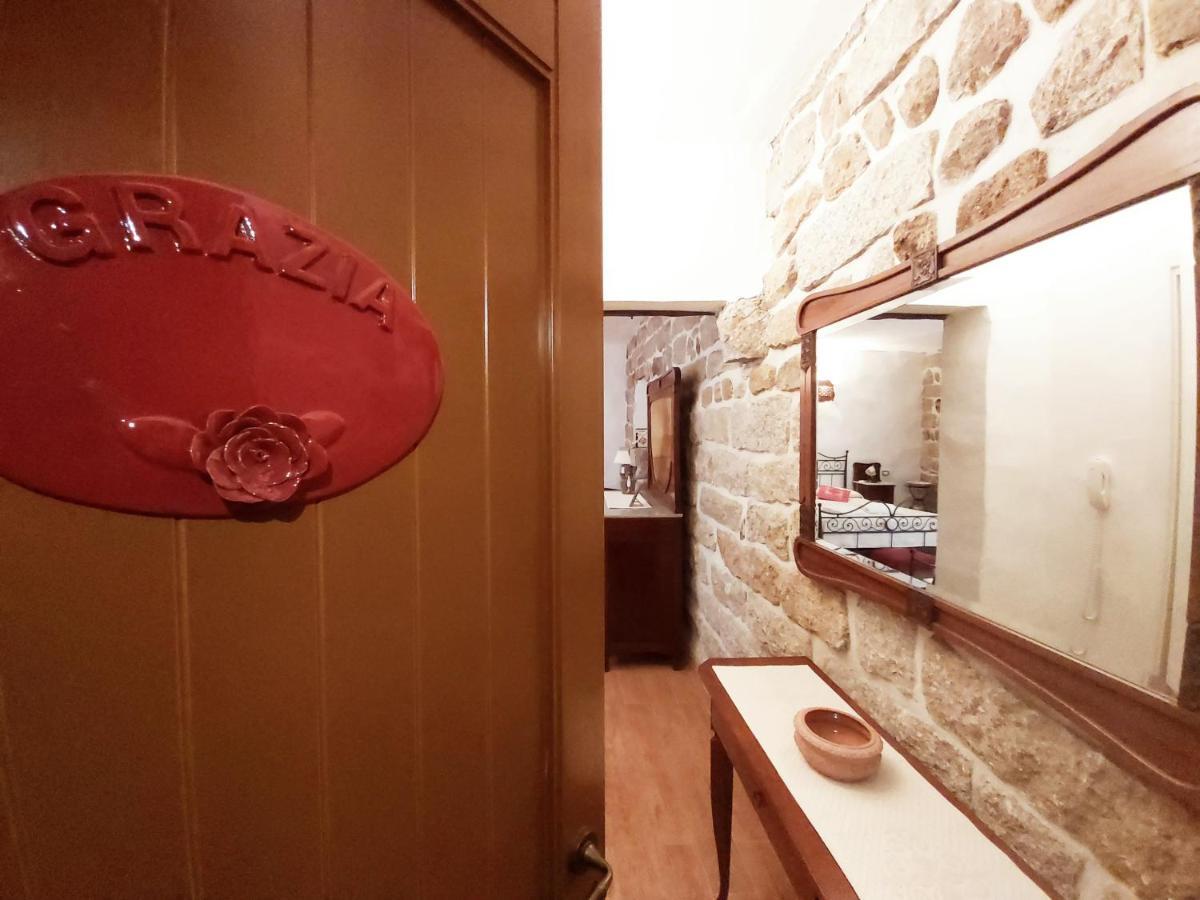 טמפיו פאוזניה Al Vecchio Corso B&B מראה חיצוני תמונה
