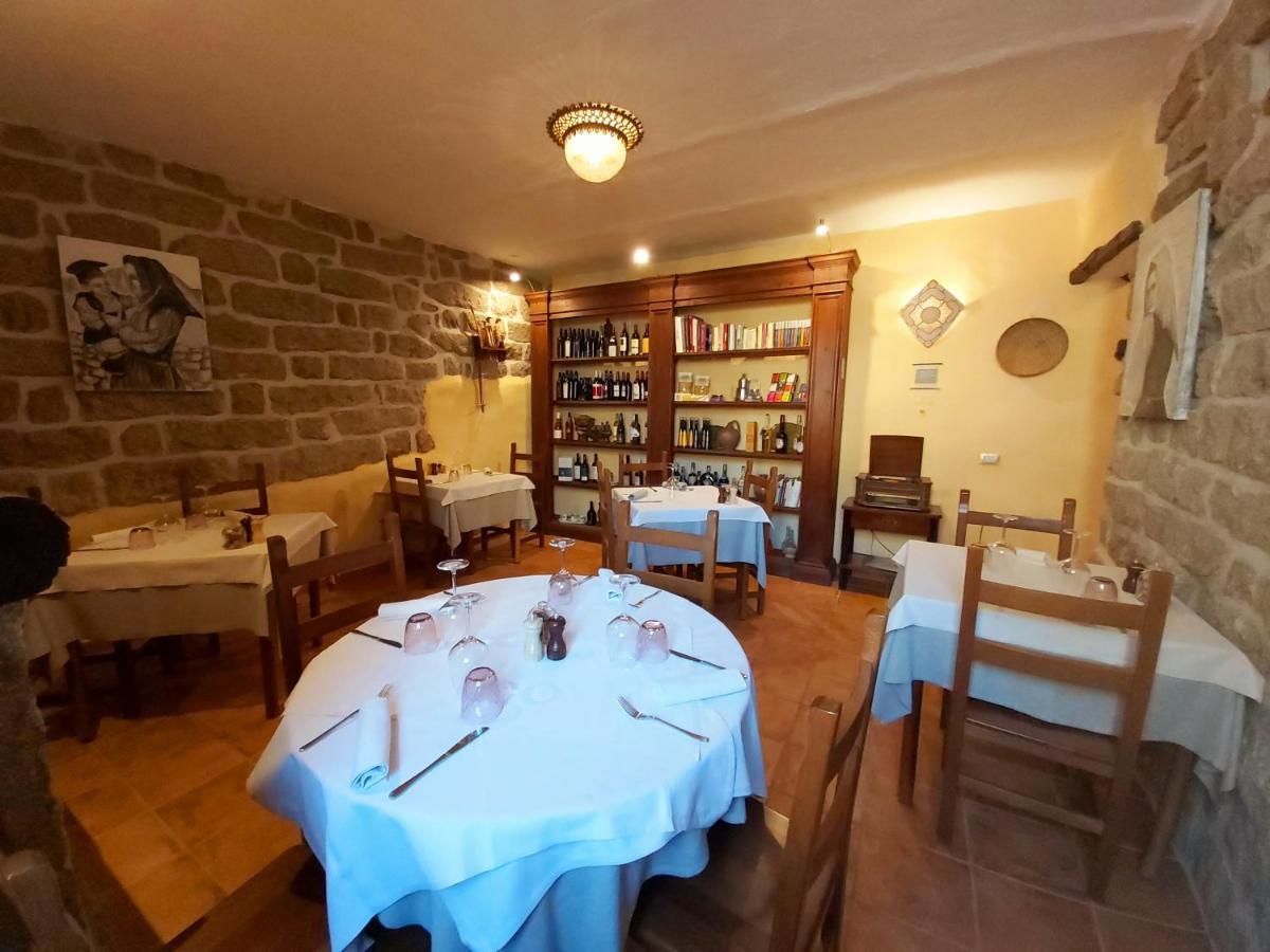 טמפיו פאוזניה Al Vecchio Corso B&B מראה חיצוני תמונה